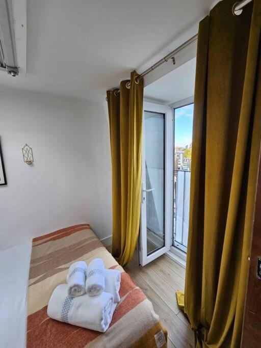 شقة West Kensington Bright Flat لندن المظهر الخارجي الصورة
