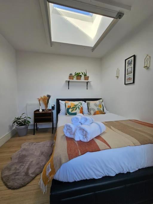 شقة West Kensington Bright Flat لندن المظهر الخارجي الصورة